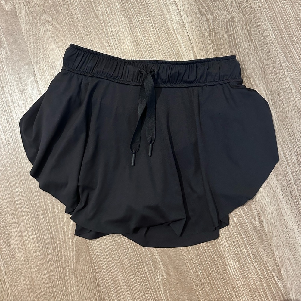 TOPSHOP ATHLETIC SKIRT WITH SHORT UNDERNEATH
